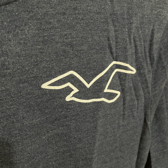 Hollister Long Sleeve Tee - Picture 4 of 6